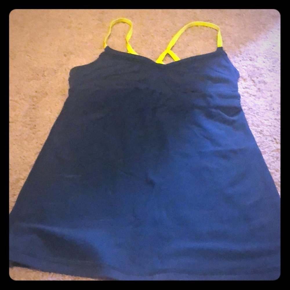 Lululemon 🍋 tank 4